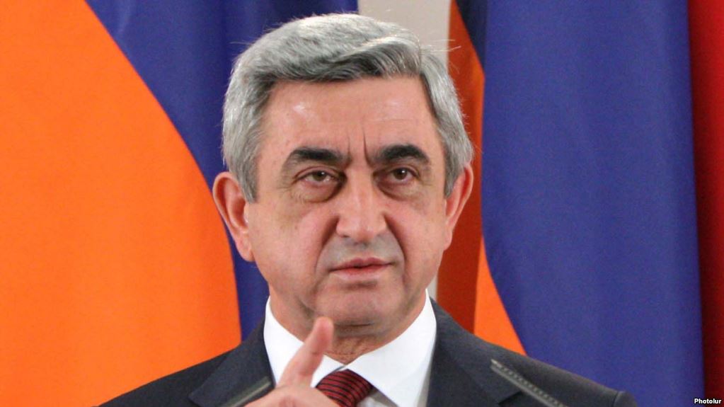 Kreml Sarkisyanla vidalaşır