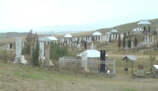 Bu rayonda qəbiristanlıqdan meyit tapıldı