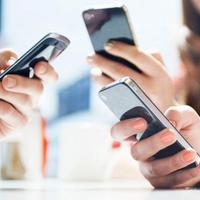 Fransada yuxarı sinif şagirdləri üçün mobil telefondan istifadə qadağan edildi