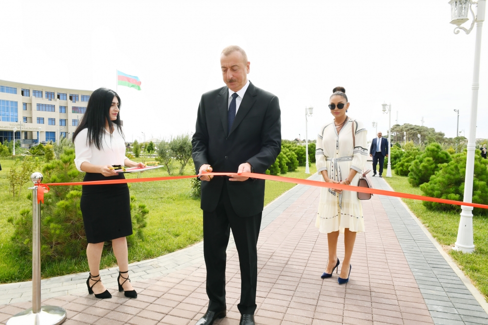 Prezident və xanımı YAP Pirallahı Rayon Təşkilatının yeni binasının açılışında olublar FOTO