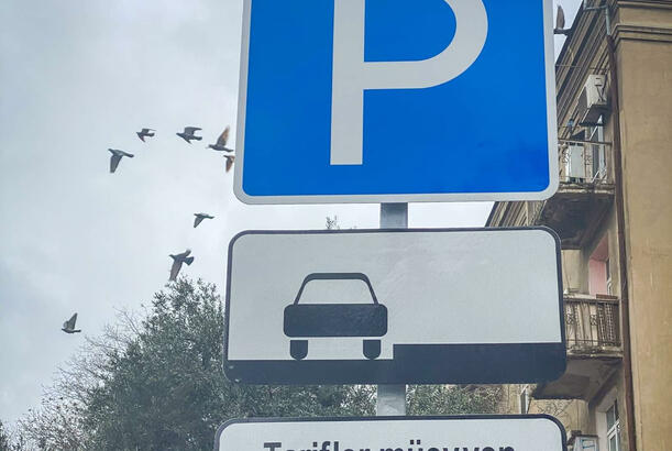Azərbaycanda yol hərəkəti, parklanma və texniki baxış qaydaları təkmilləşdirilir