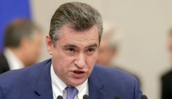 Rusiyada partiya sədri bahalı avtomobil ilə qəza törətdi