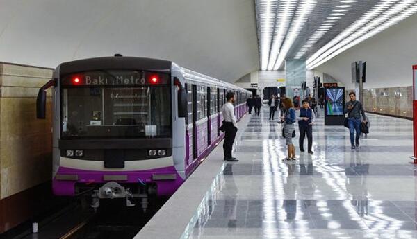 Bakının metrosunda müvəqqəti dəyişiklik: məqsəd daha rahat nəqliyyatdır <span class="red">- ARAŞDIRMA</span>