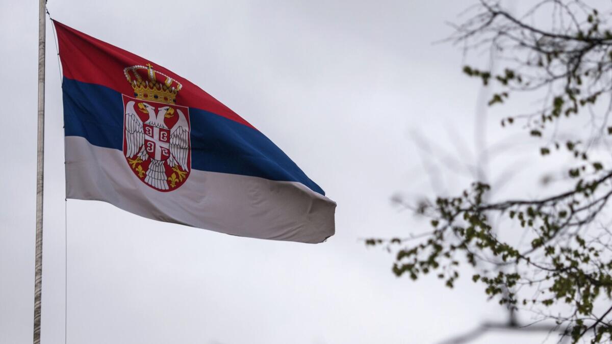 Сербия решила помочь украинцам