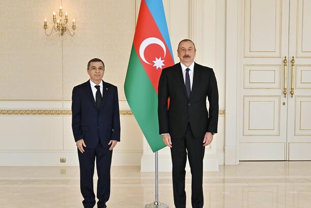 Incoming Turkmen ambassador speaks Azerbaijani at meeting with Ilham Aliyev
