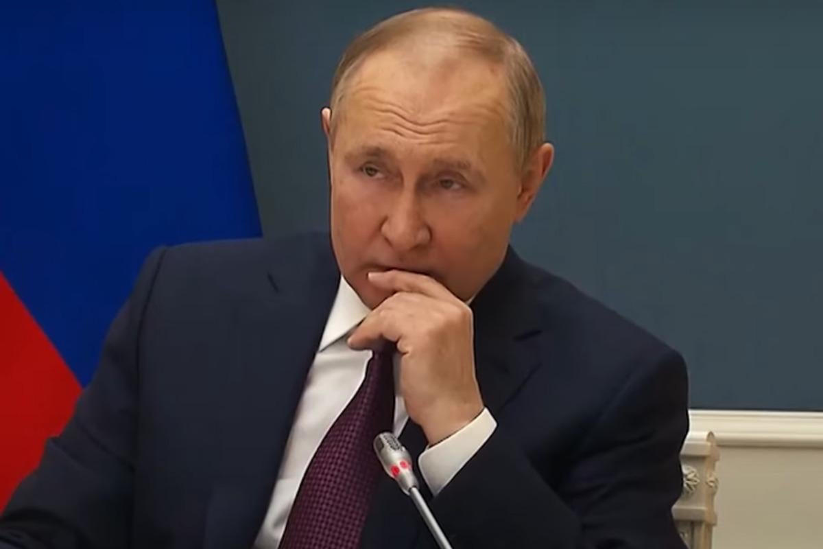 Kreml Putinin imicini qorumağa çalışır?