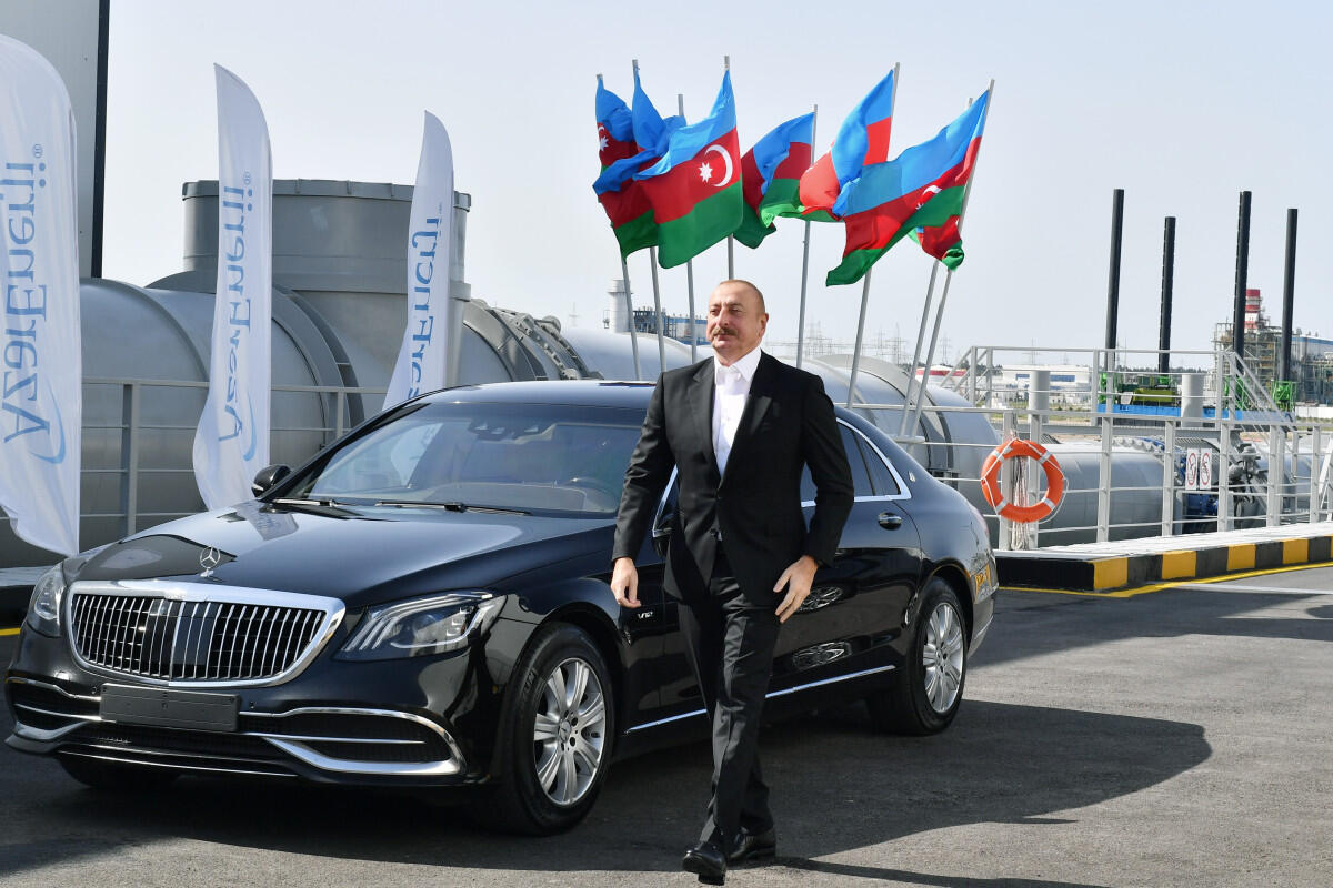 Prezident “Şimal” Elektrik Stansiyasının yeni estakadasının açılışında iştirak edib
