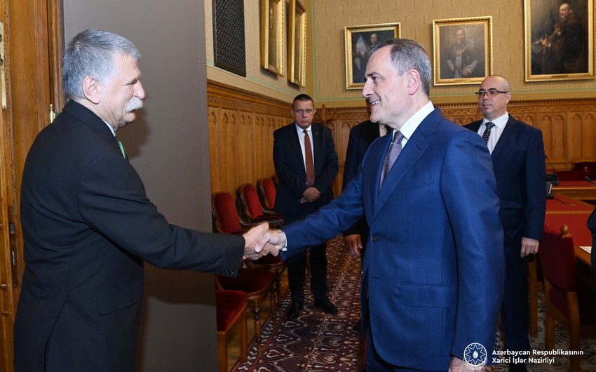 Ceyhun Bayramov Macarıstan parlamentinin sədri ilə ikitərəfli əlaqələri müzakirə edib- FOTO