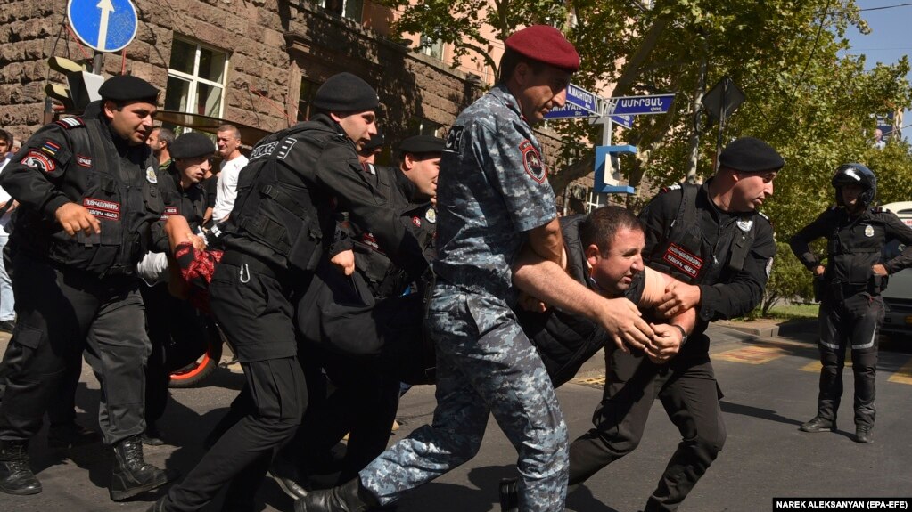 More than 30 Armenians are still in prison