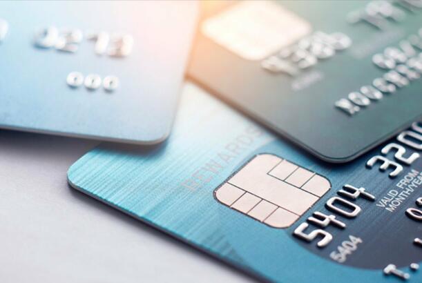 Bank kartlarından pul oğurlanıb