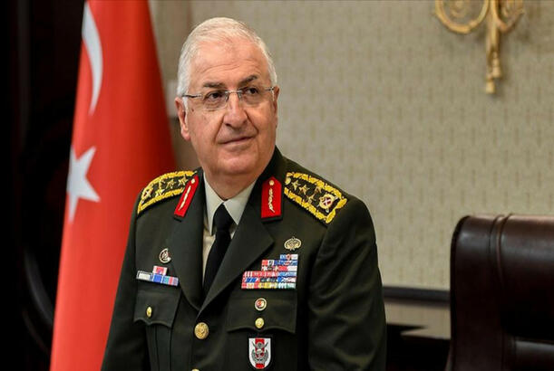 Yaşar Gülər Bakıda Zəfər parkını ziyarət edib