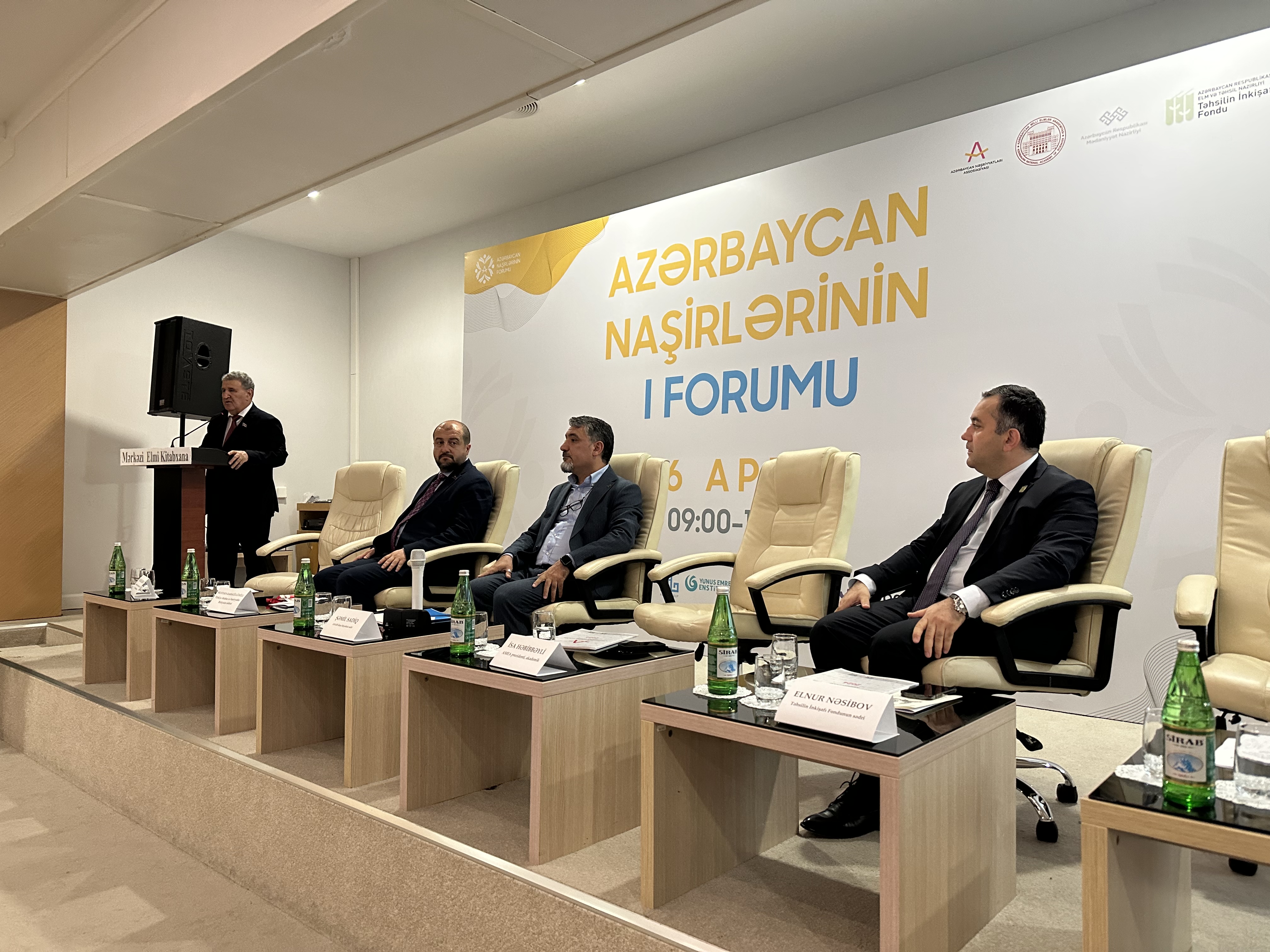 Azərbaycan naşirlərinin I forumu keçirilir - YENİLƏNİR 