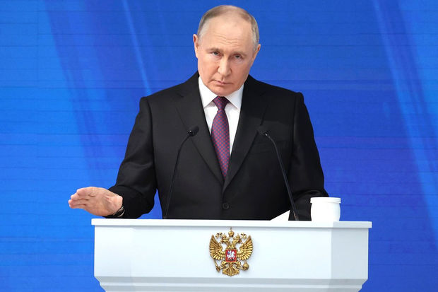 Vladimir Putin Rusiya prezidenti vəzifəsinin icrasına başladı