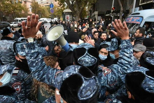 В ходе акций протеста в Ереване задержан 151 человек -ОБНОВЛЕНО