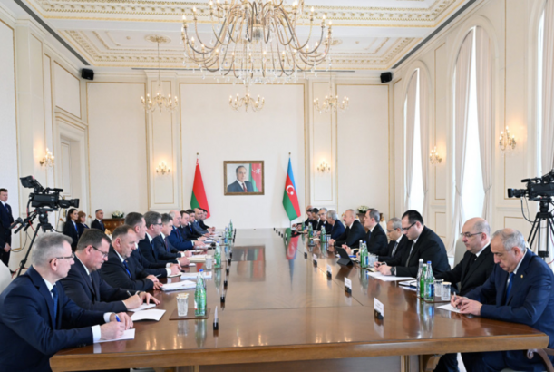 Состоялась встреча президента Ильхама Алиева с Александром Лукашенко в расширенном составе