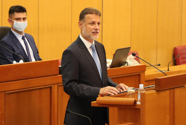 Gordan Jandrokovic re-elected speaker of Croatian parliament