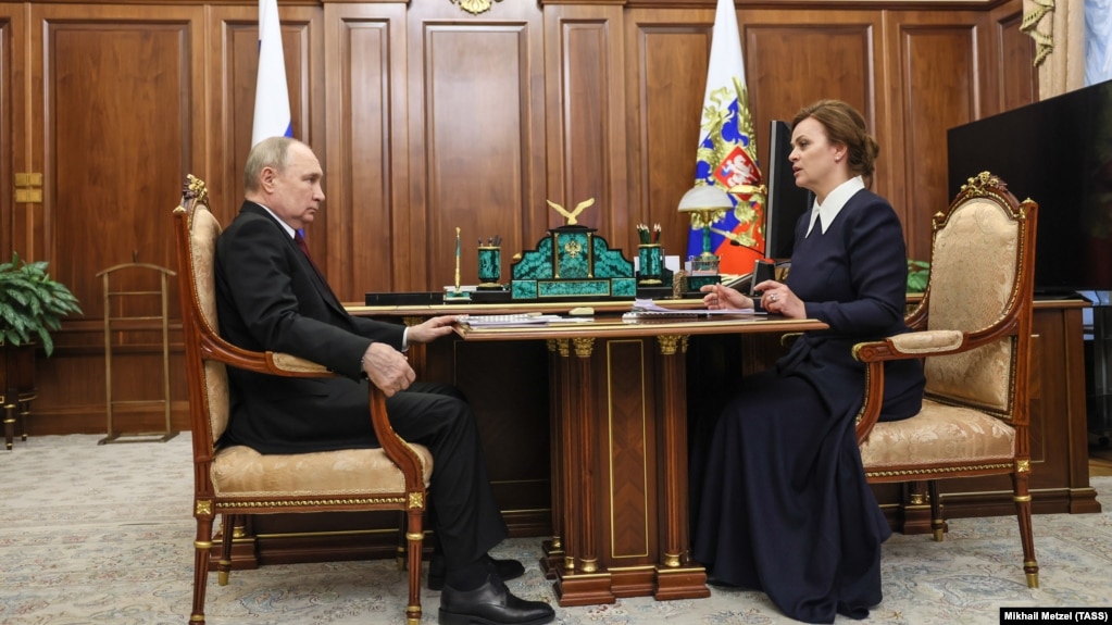 Putinin qardaşı oğlu üç dəfə Avropaya səfər edib, özü də...