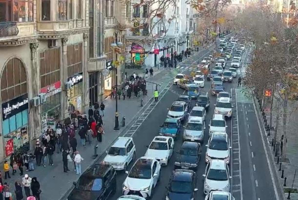 Bakının bəzi yollarında sıxlıq müşahidə olunur