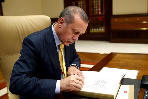 Ərdoğan Azərbaycanla əməkdaşlığa dair üç saziş təsdiqləyib