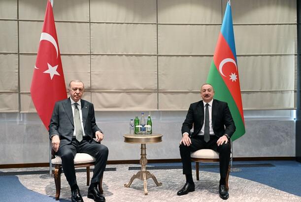 Laçında İlham Əliyevlə Ərdoğan arasında təkbətək görüş başlayıb