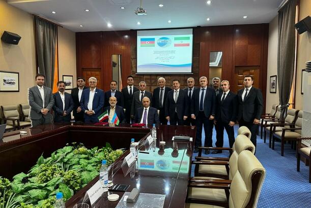 Araz çayının ehtiyatlarından birgə istifadə üzrə protokol imzalanıb - FOTOLAR