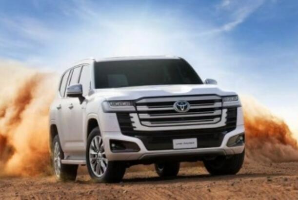 Toyota indiyə qədərki ən güclü Land Cruiser-i təqdim etdi...