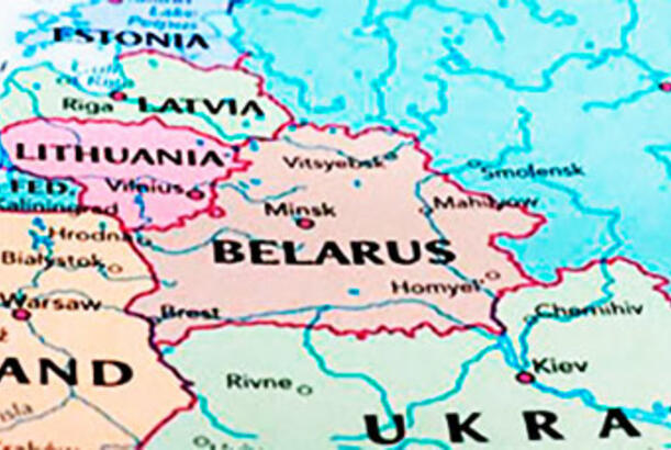 Belaruslu qadın Belarusda rus turistləri niyə sevmədiyini izah edir...