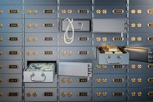 Yaponiya bankları seyflərdə nağd pul saxlamağı qadağan edəcək...