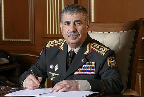 Nazir Azərbaycan Ordusunun şəxsi heyətini təbrik edib