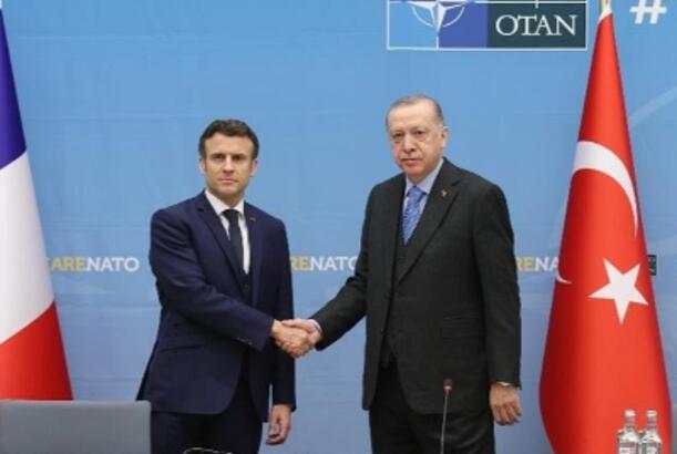 Türkiyə lideri sərt şəkildə fransalı həmkarını yerində oturdub...
