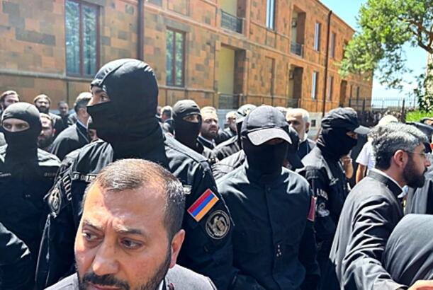 “Düşmən hakimiyyəti ələ keçirdi”..?