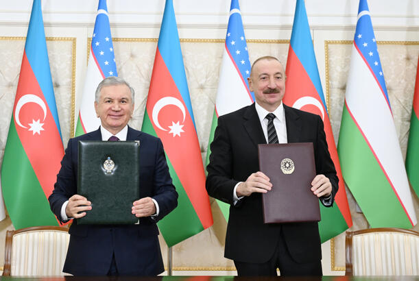 Azerbaijan, Uzbekistan exchange signed documents