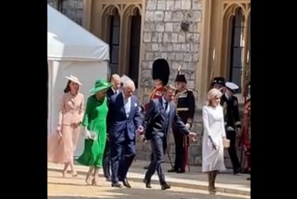 Makronun arvadı III Çarlzın qarşısında ərinin əlini tutmaqdan imtina edib...