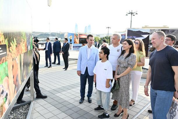 Лейла Алиева приняла участие в открытии фотовыставки