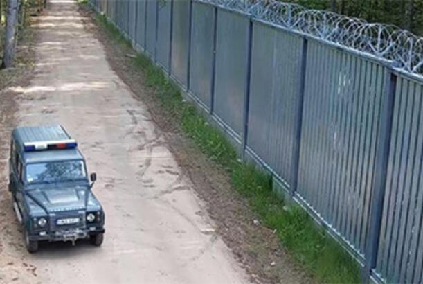 Tramp Avropaya miqrasiyanı dayandırmağı tövsiyə edib...
