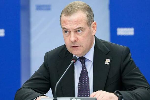 Medvedev ABŞ- Avropa İttifaqı razılaşmasını şərh edib...