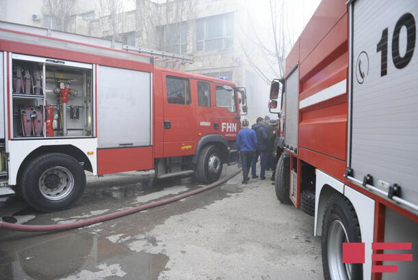 "Sədərək" ticarət mərkəzində yanğın olub