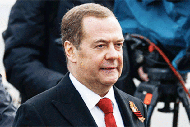 “Medvedev araqın yaxşılığa səbəb olacağına inanmırdı...”