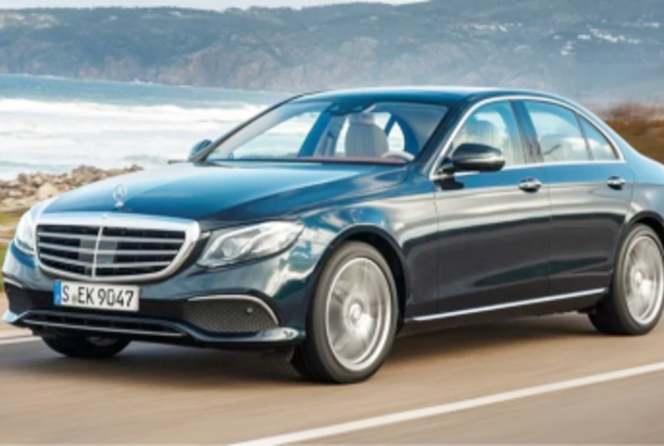 Mercedes elektrikli avtomobillərə tam keçidi təxirə salır...