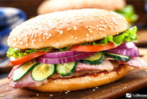 Ruslar Kim Çen Inın resepti ilə burgerlərlə qidalanırlar