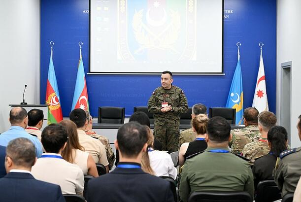 Bakıda strateji kommunikasiyalar mövzusunda kurs keçirilib - FOTOLAR