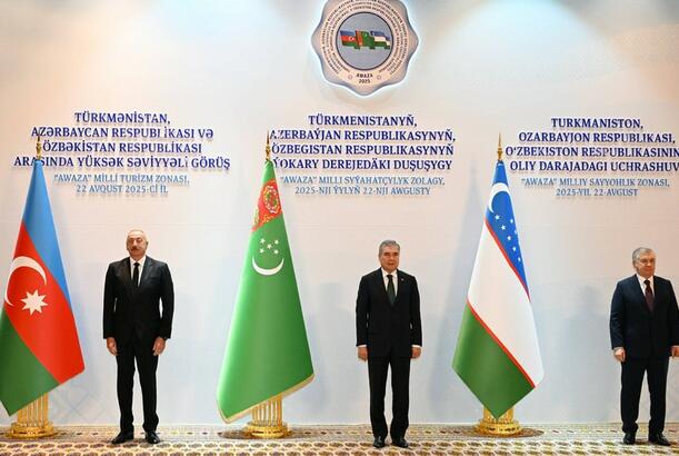 Türkmənistan, Azərbaycan və Özbəkistan arasında yüksəksəviyyəli görüş başlayıb