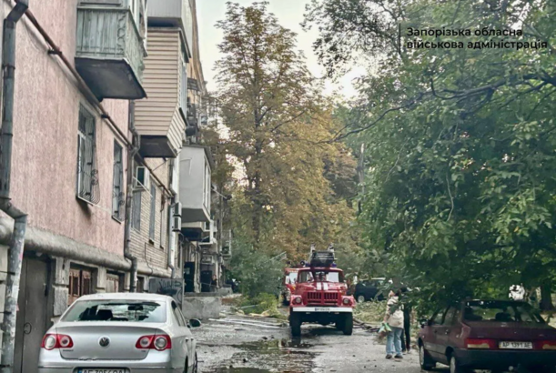 Rusiya Zaporojyeyə 7 pilotsuz təyyarə və raket zərbəsi endirib...