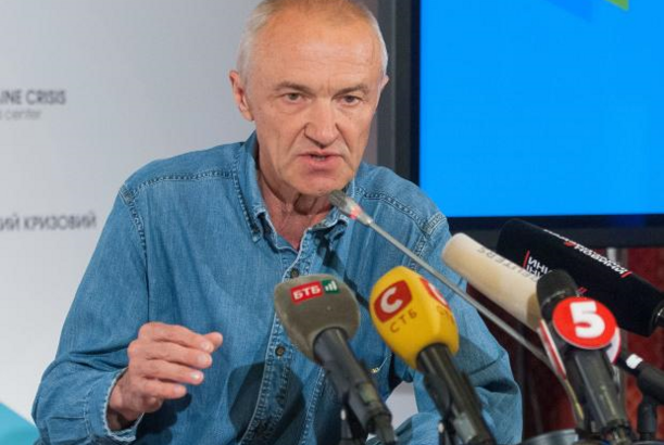 Putin iki ağanın xidmətçisidir...