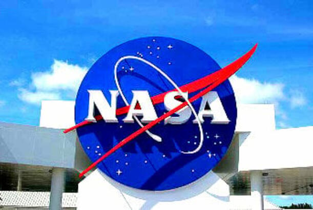 NASA Çinliləri öz kosmik proqramlarında işləməyi qadağan edib...
