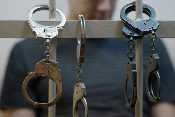 Polis Sabunçu və Babək rayonlarında qanunazidd əməllər törədən şəxsləri saxlayıb