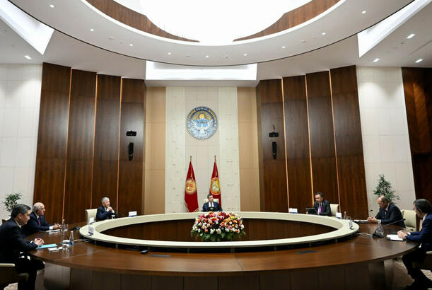 Премьер-министр Азербайджана в Бишкеке встретился с Президентом Кыргызстана