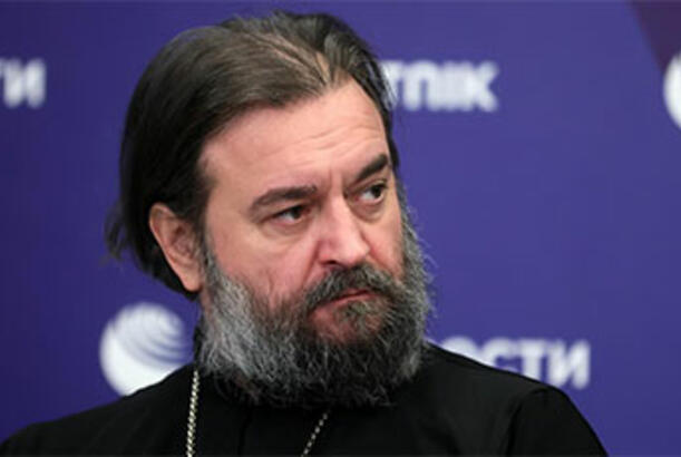 “Bütün bəlalar savadlı insanların ucbatından baş verir...”