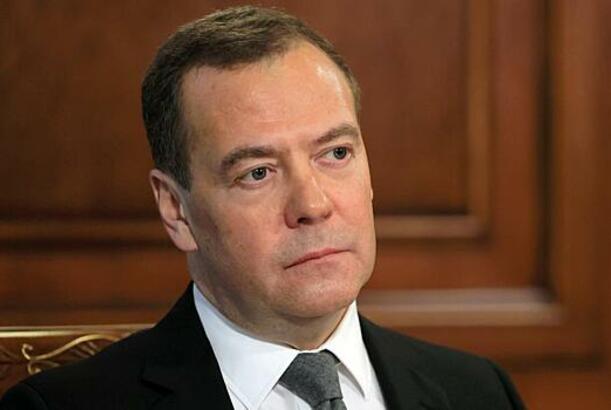 Medvedev bəyan edib ki, ABŞ Rusiyaya qarşı sanksiyaları ləğv etməlidir...