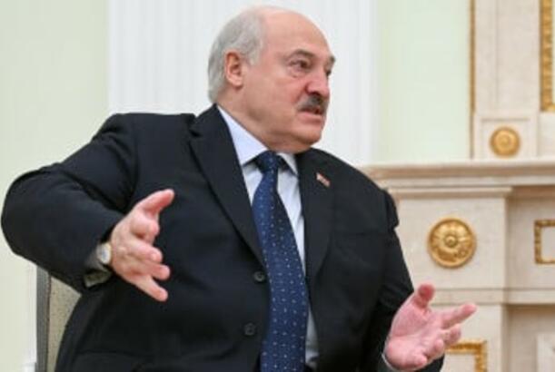 Lukaşenko Zelenskini “Bankovaya zərbə” endirməklə hədələyir...